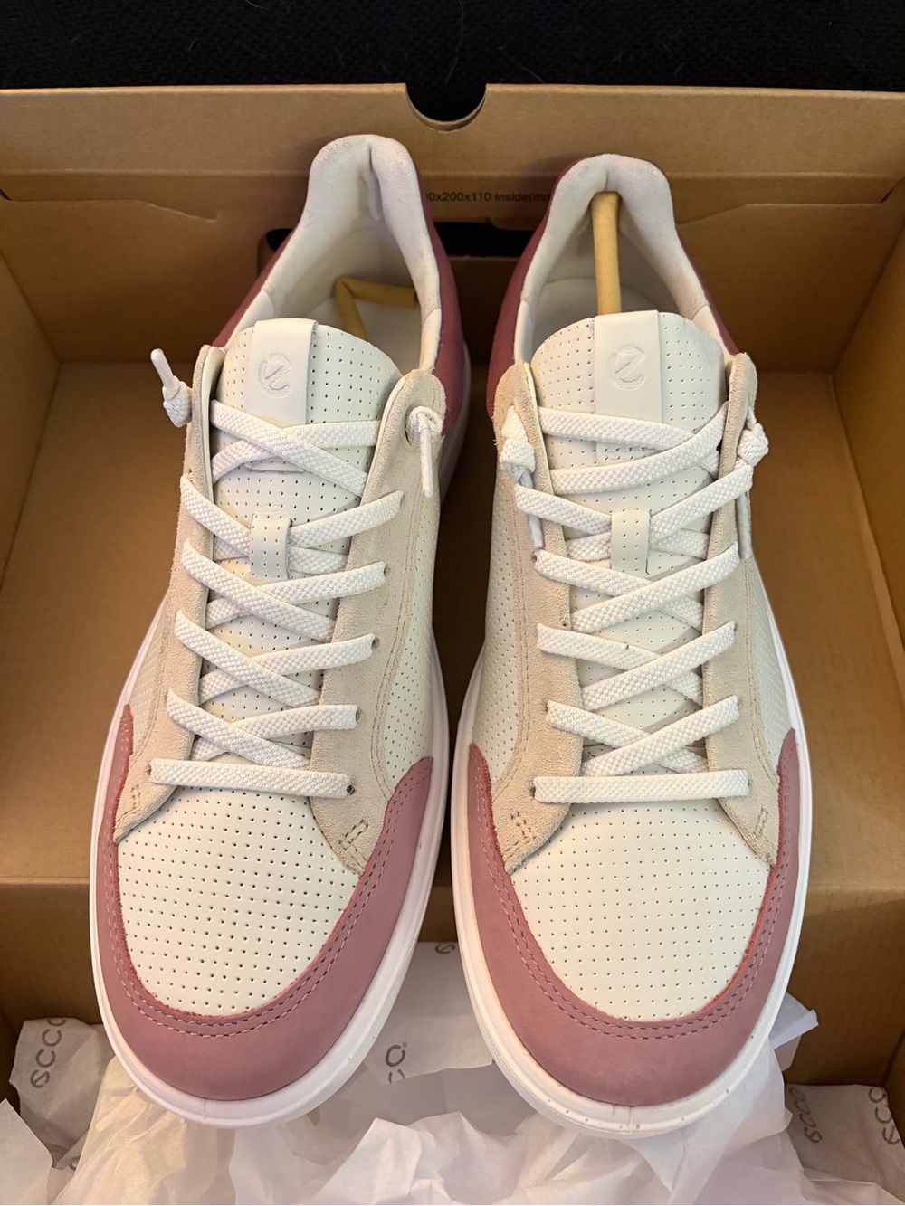 Ecco Soft 60 -BRAND NEW IN BOX